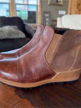 SOREL "Evie" Women's Size 9 Cognac Brown Leather Wedge Ankle Boots NL3816-242